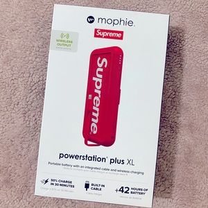 NWT Supreme Mophie Plus XL powerstation